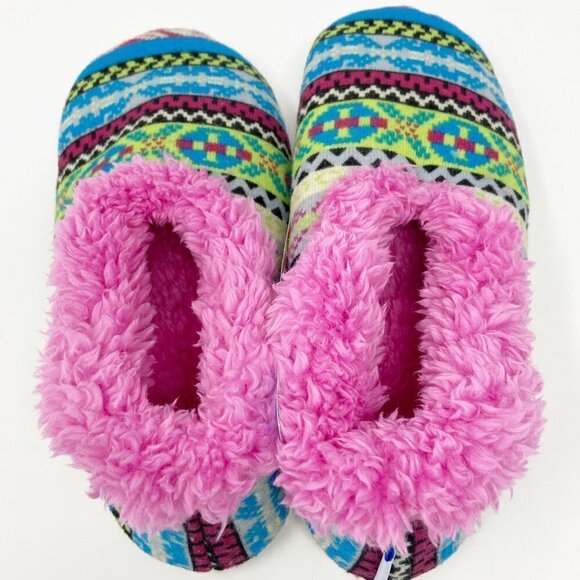 SNOOZIES | Hot Moc Hot Pink Sherpa Lined Fair Isle Pattern - Picture 6 of 11